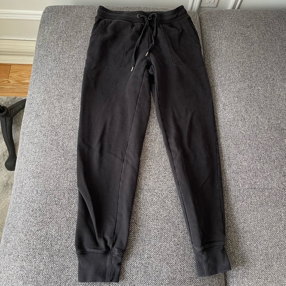 Uniqlo black sweatpants